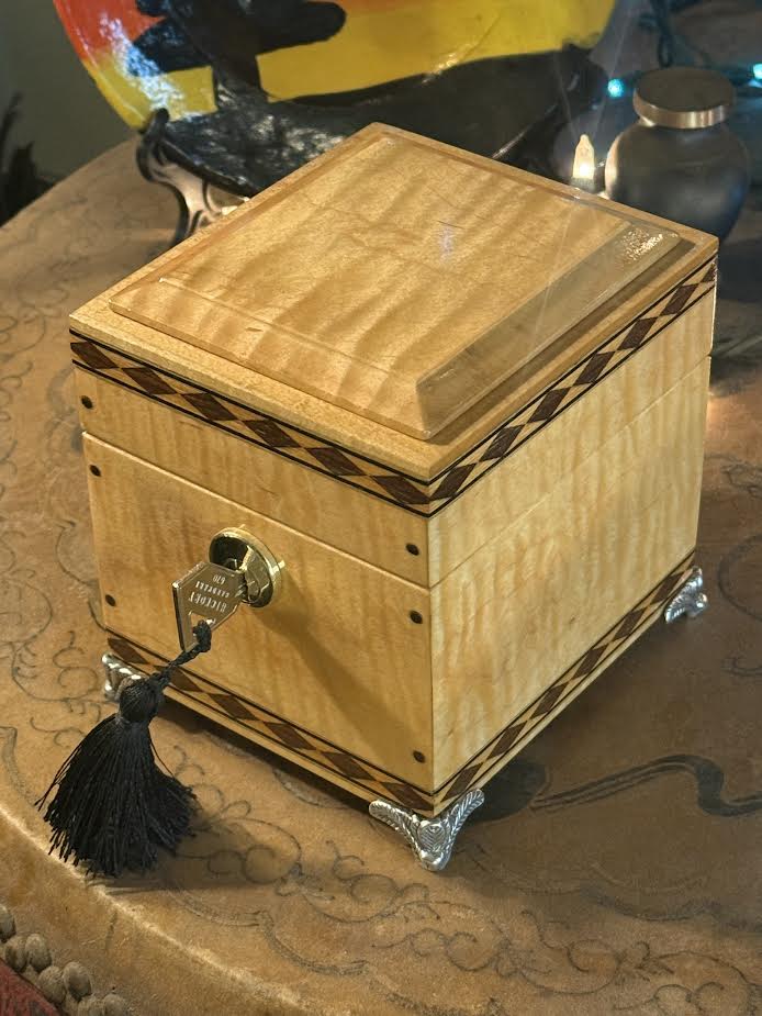 Harlequin Box ( Tiger- Ribbon Maple ) - Image 4